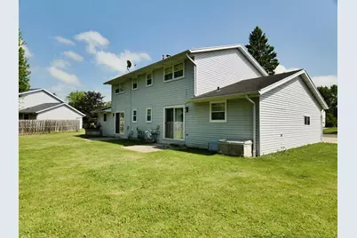 465 S Good Hope Road, De Pere, WI 54115 - Photo 2