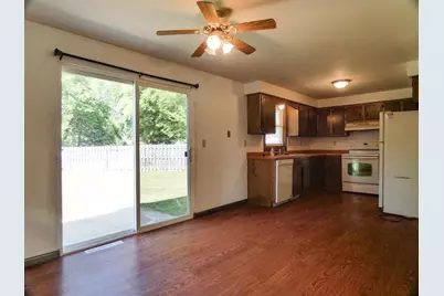465 S Good Hope Road, De Pere, WI 54115 - Photo 4
