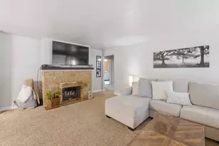 327 E Arndt St, Fond du Lac, WI 54935 - Photo 2