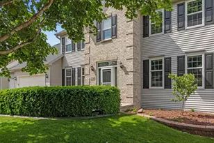 224 E Carrington Ln, Appleton, WI 54913 - Photo 4
