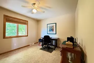 3386 Hawkeye Ct, Suamico, WI 54313 - Photo 28