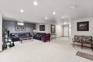 3386 Hawkeye Ct, Suamico, WI 54313 - Photo 34