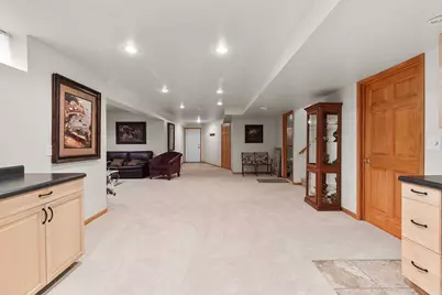 3386 Hawkeye Court, Suamico, WI 54313 - Photo 32