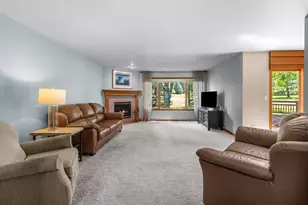 3386 Hawkeye Ct, Suamico, WI 54313 - Photo 14