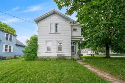 710 Ceape Avenue, Oshkosh, WI 54901 - Photo 2
