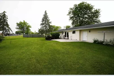 1238 Stine Way, De Pere, WI 54115 - Photo 22