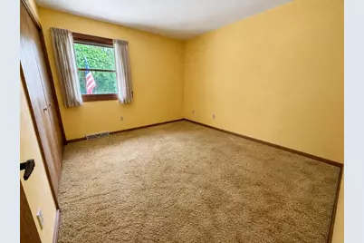 848 W South Park Avenue, Oshkosh, WI 54902 - Photo 32