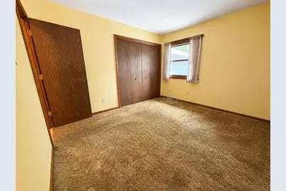 848 W South Park Avenue, Oshkosh, WI 54902 - Photo 30