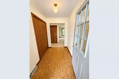848 W South Park Avenue, Oshkosh, WI 54902 - Photo 2
