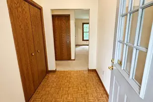 848 W South Park Ave, Oshkosh, WI 54902 - Photo 2