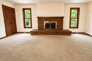 848 W South Park Ave, Oshkosh, WI 54902 - Photo 6