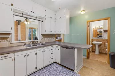 108 Prospect Avenue, Beaver Dam, WI 53916 - Photo 2