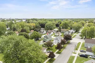 1054 Tyler Ave, Oshkosh, WI 54902 - Photo 26
