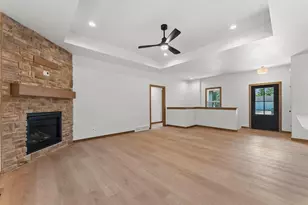 413 Carrie Lynn Ave, Algoma, WI 54201 - Photo 4