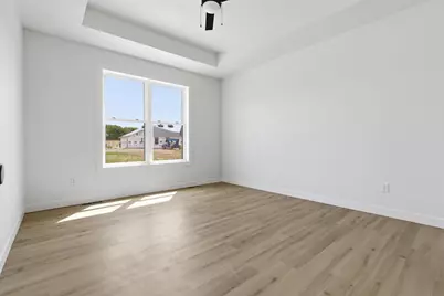 N8860 Killarney Way, Menasha, WI 54952 - Photo 10