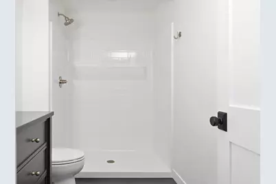 N8860 Killarney Way, Menasha, WI 54952 - Photo 36