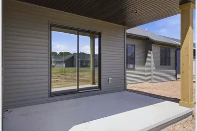 N8860 Killarney Way, Menasha, WI 54952 - Photo 40