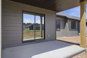 N8860 Killarney Way, Menasha, WI 54952 - Photo 40