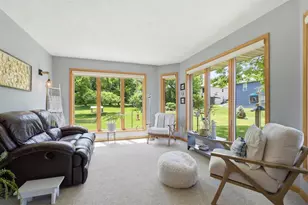 205 Oak Knoll Ct, Hortonville, WI 54944 - Photo 10
