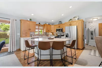 205 Oak Knoll Court, Hortonville, WI 54944 - Photo 6
