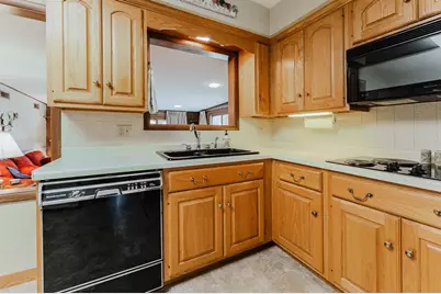 1947 McCurdy Street, Oshkosh, WI 54902 - Photo 18