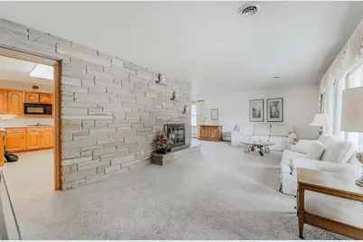 1947 McCurdy Street, Oshkosh, WI 54902 - Photo 6