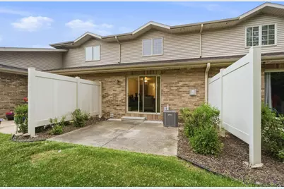 2127 Royal Crest Circle #3, Green Bay, WI 54311 - Photo 16