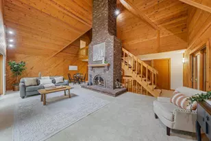 63 Crestview Dr, Hortonville, WI 54844 - Photo 4