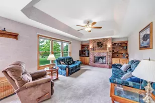 1990 Tyler Ln, De Pere, WI 54115 - Photo 14