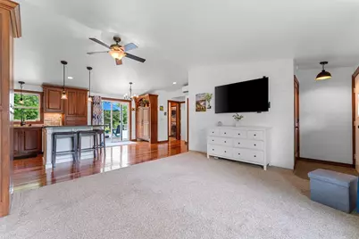 2542 Riverview Drive, Green Bay, WI 54313 - Photo 6
