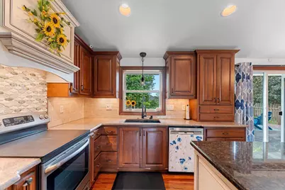 2542 Riverview Drive, Green Bay, WI 54313 - Photo 14