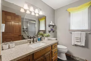 926 Millbrook Dr, Neenah, WI 54956 - Photo 22