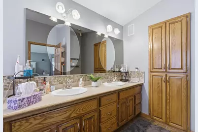 926 Millbrook Drive, Neenah, WI 54956 - Photo 16