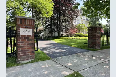 402 E Wisconsin Avenue, Neenah, WI 54956 - Photo 4