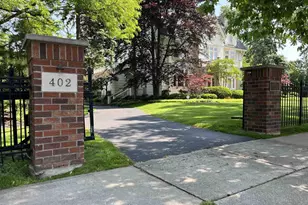 402 E Wisconsin Ave, Neenah, WI 54956 - Photo 4