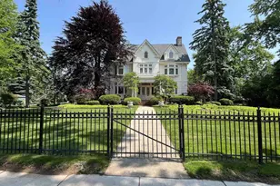 402 E Wisconsin Ave, Neenah, WI 54956 - Photo 2