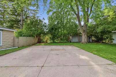 288 Lloyd Street, Fond du Lac, WI 54935 - Photo 28
