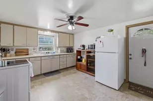 288 Lloyd St, Fond du Lac, WI 54935 - Photo 18