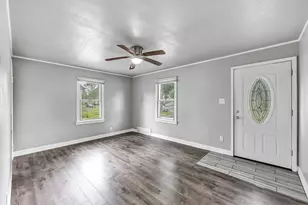 1160 12th Ave, Green Bay, WI 54304 - Photo 2