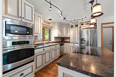 2841 Mayflower Road, Green Bay, WI 54311 - Photo 14