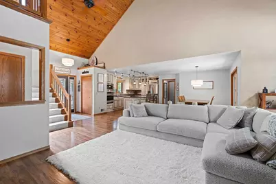2841 Mayflower Road, Green Bay, WI 54311 - Photo 8