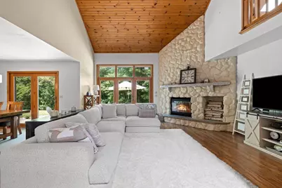 2841 Mayflower Road, Green Bay, WI 54311 - Photo 6