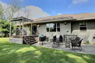 1085 Hillwood Run Dr, Oshkosh, WI 54901 - Photo 36