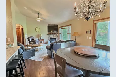 1085 Hillwood Run Drive, Oshkosh, WI 54901 - Photo 4