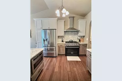 1085 Hillwood Run Drive, Oshkosh, WI 54901 - Photo 8