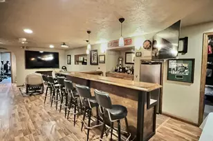1085 Hillwood Run Dr, Oshkosh, WI 54901 - Photo 20
