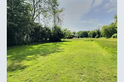 1070 Zacher Drive, Oshkosh, WI 54901 - Photo 2