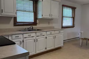 1021 Claude St, Menasha, WI 54952 - Photo 8