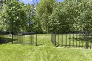 W7574 Cross Country Ln, Hortonville, WI 54944 - Photo 44