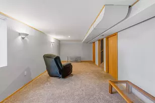 56 Pioneer Ct, Fond du Lac, WI 54935 - Photo 16